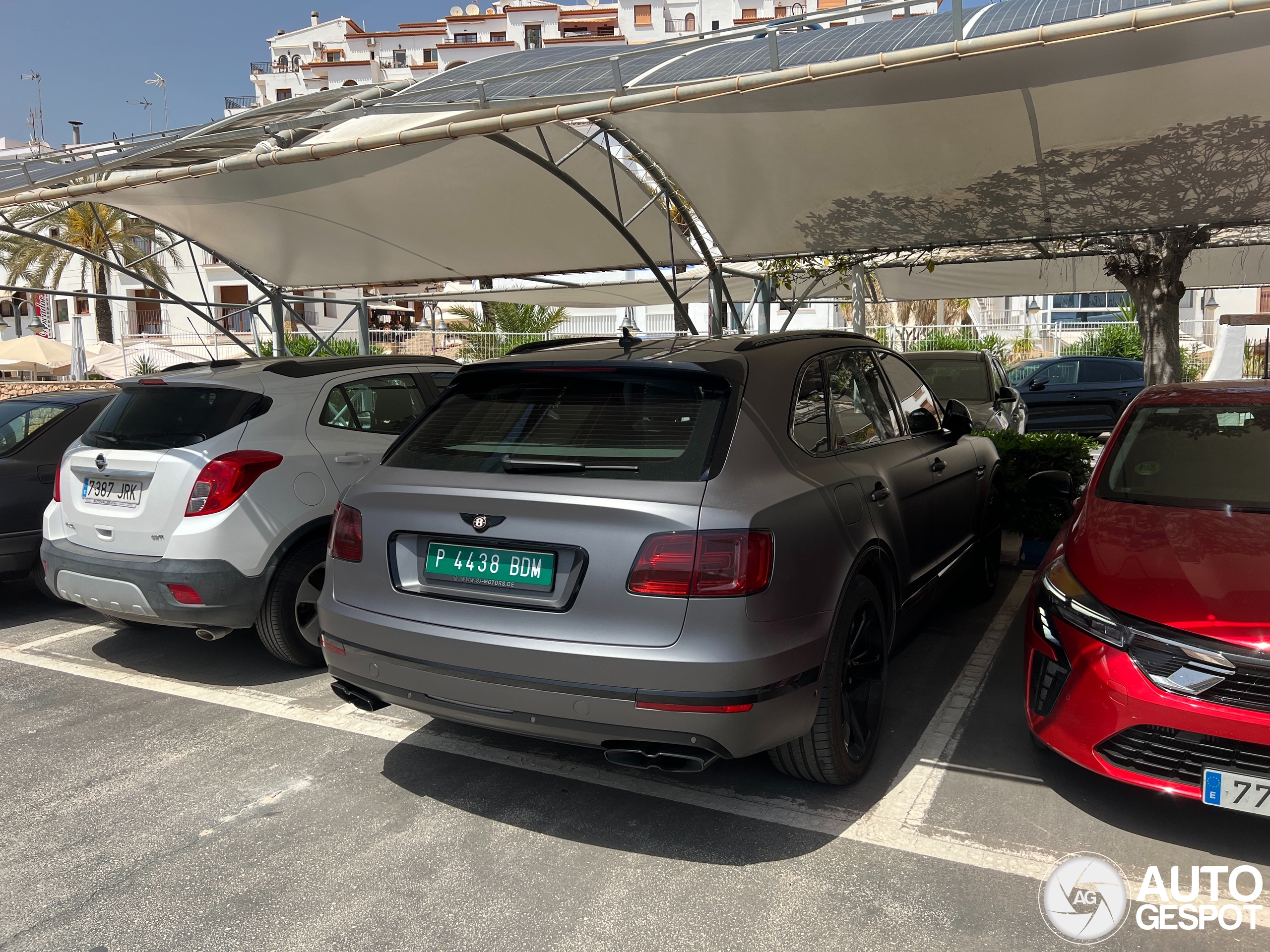 Bentley Bentayga V8