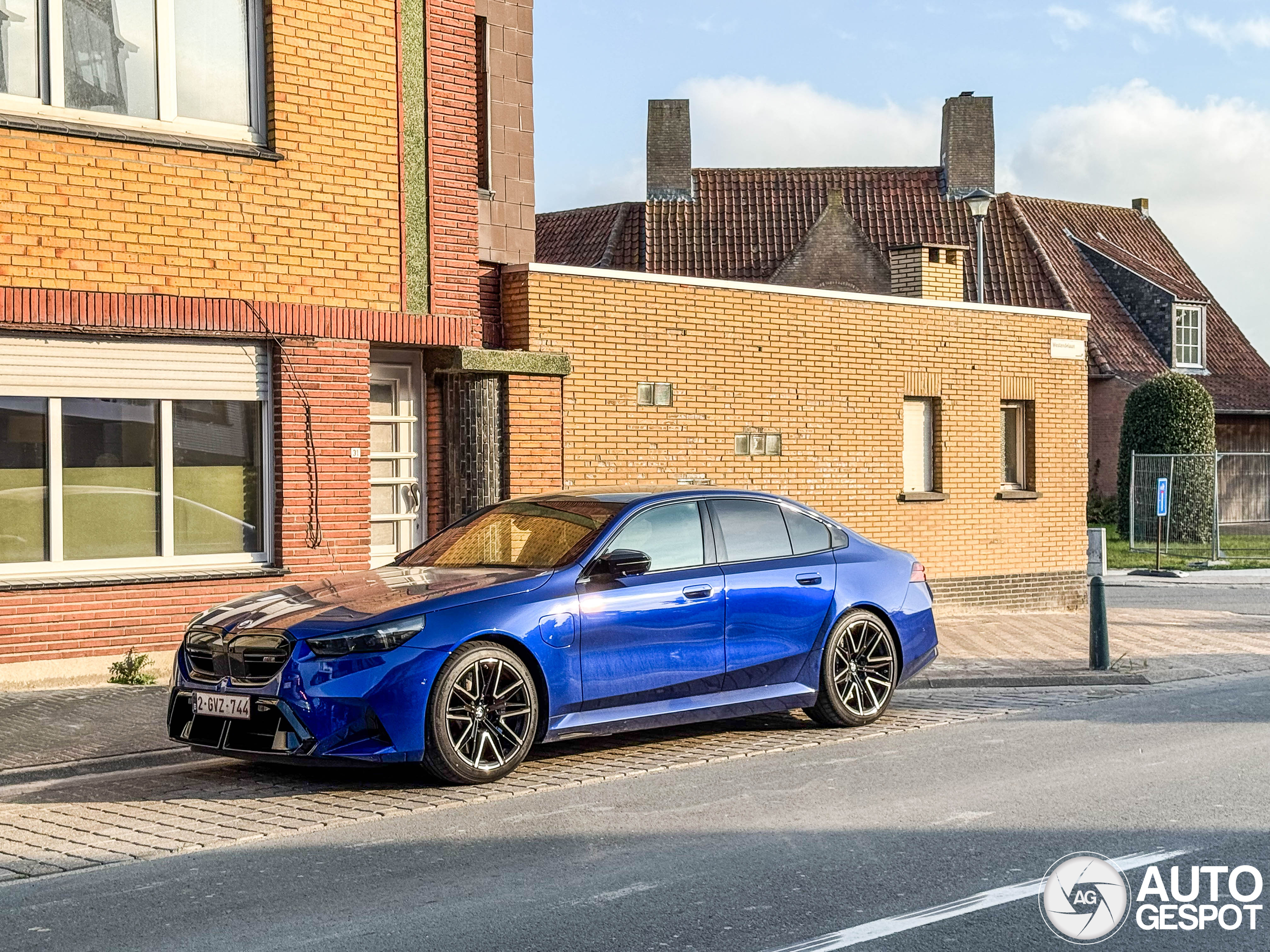 BMW M5 G90