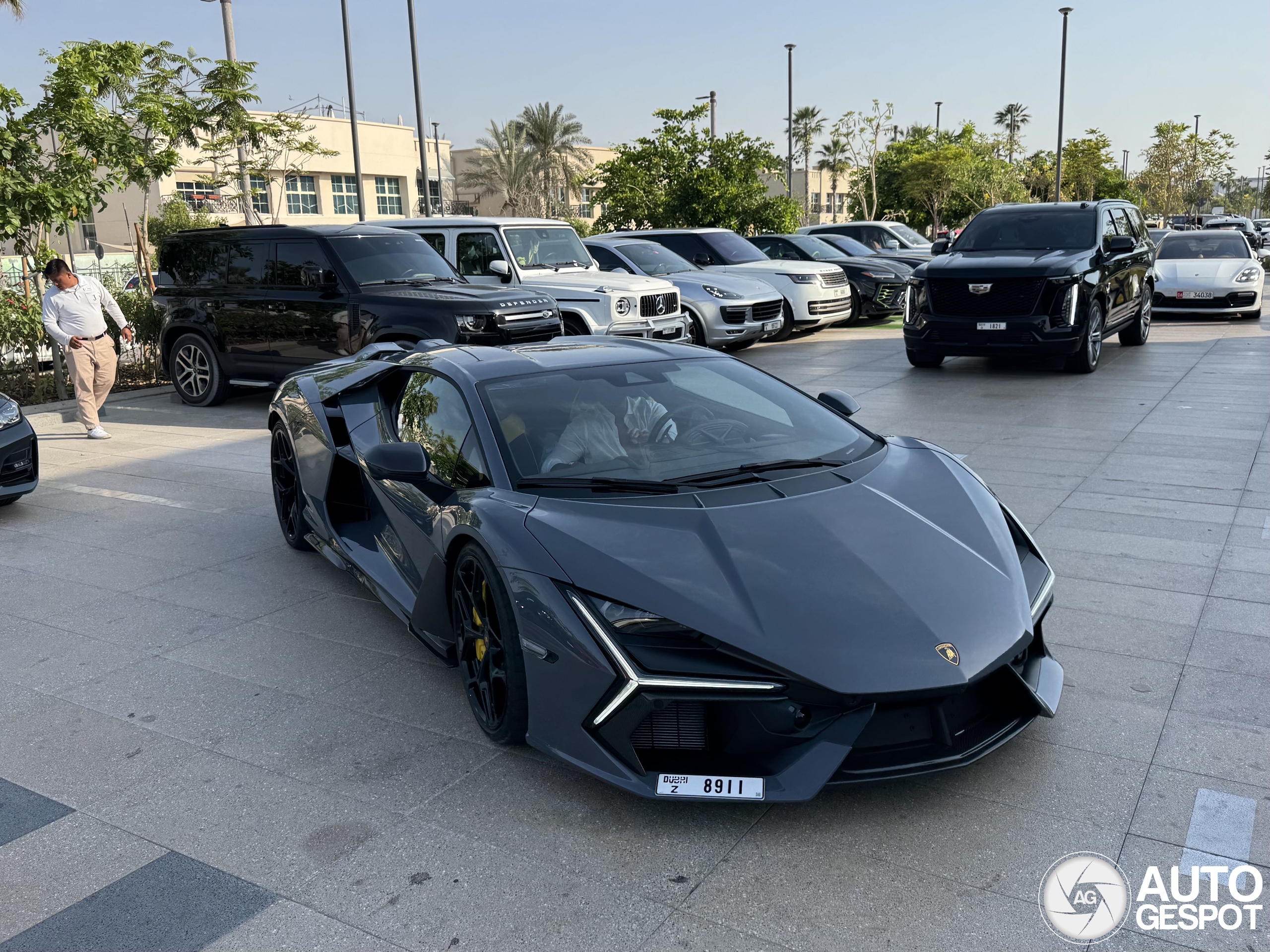 Lamborghini Revuelto