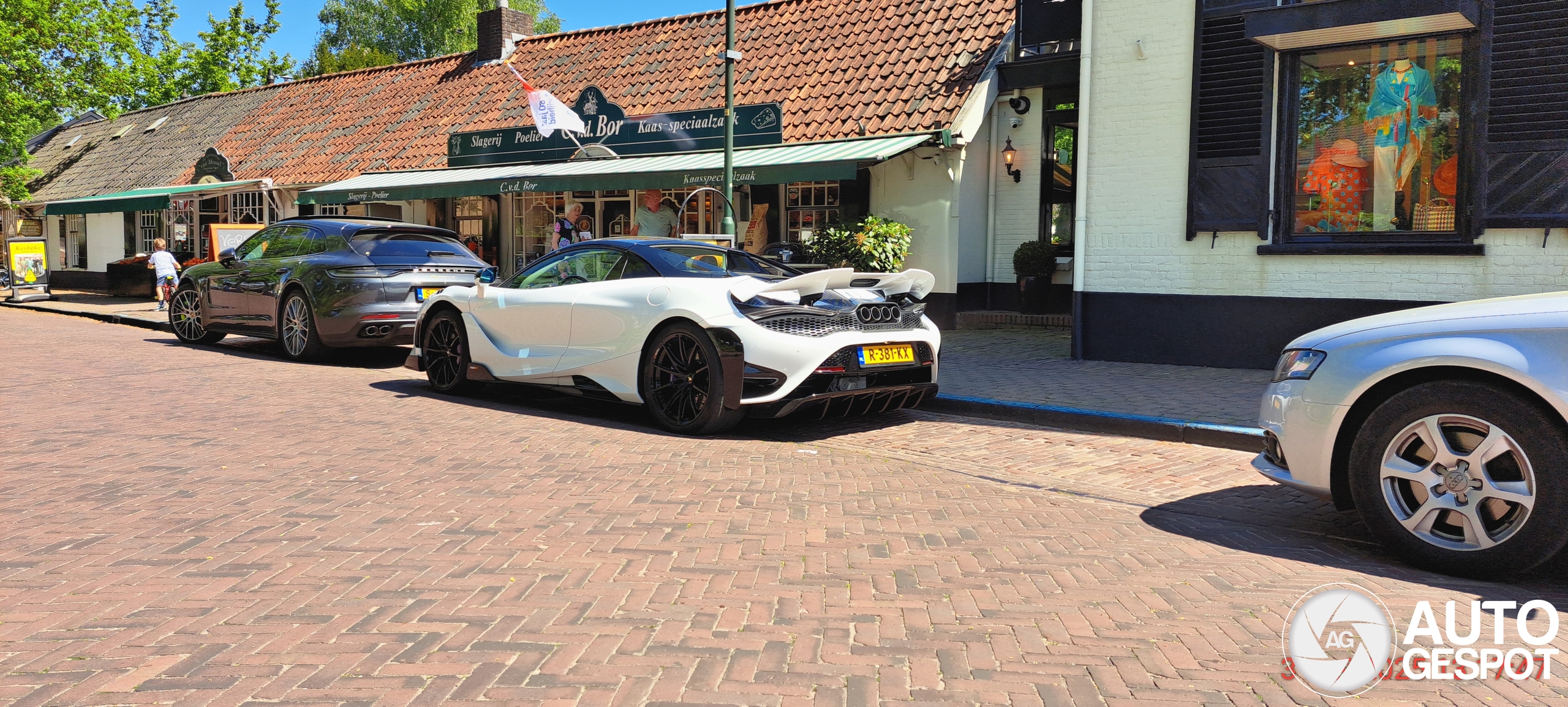 McLaren 765LT Spider