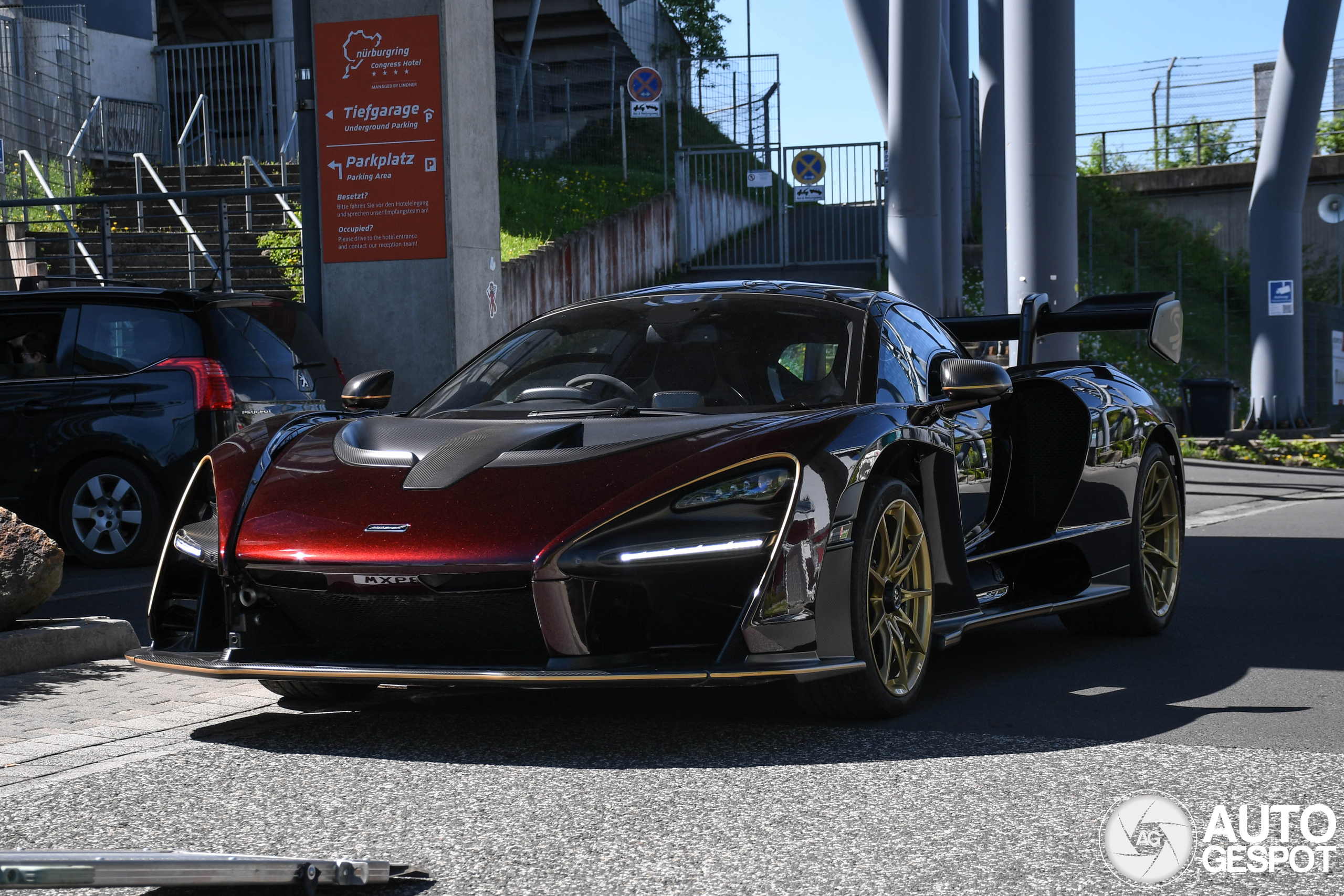 McLaren Senna