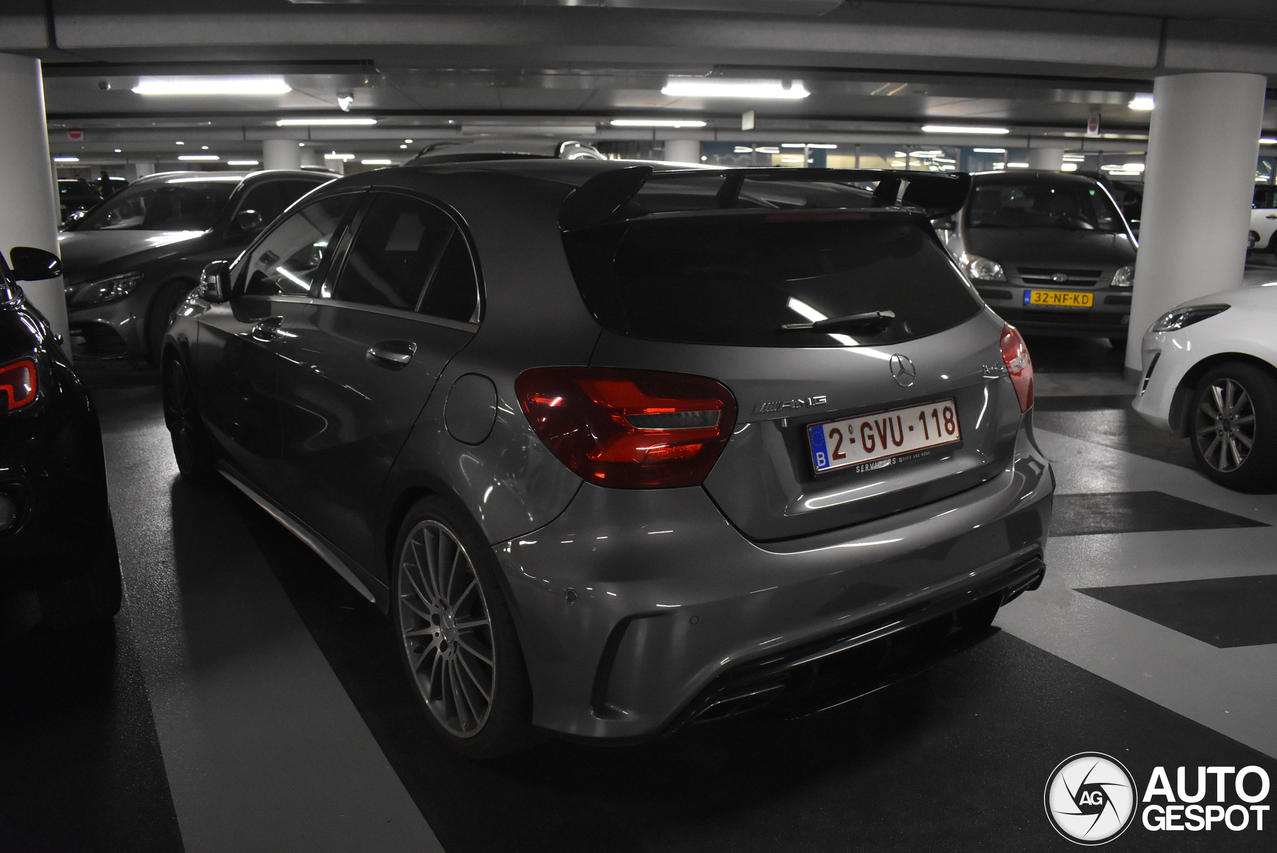 Mercedes-AMG A 45 W176 2015
