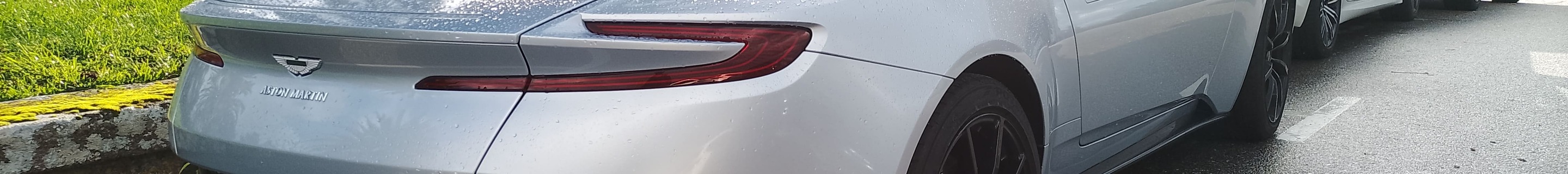 Aston Martin DB11 V8 Volante