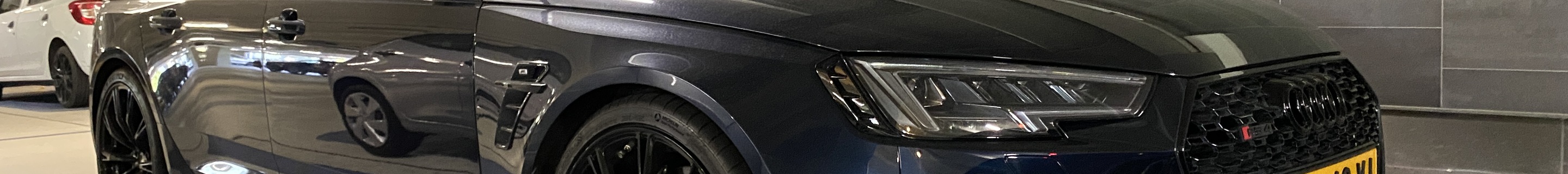 Audi ABT RS4 Avant B9