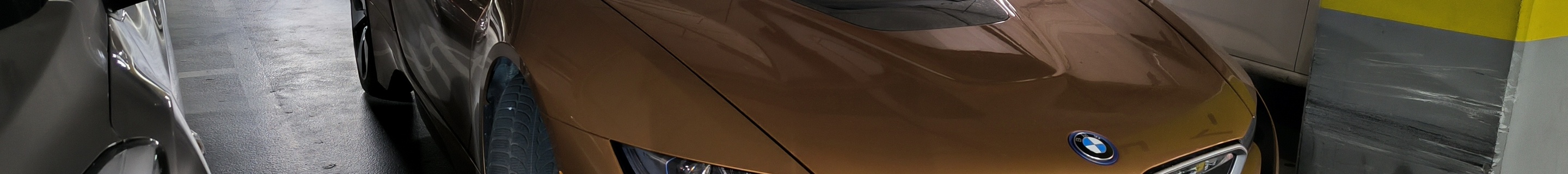 BMW i8 Roadster