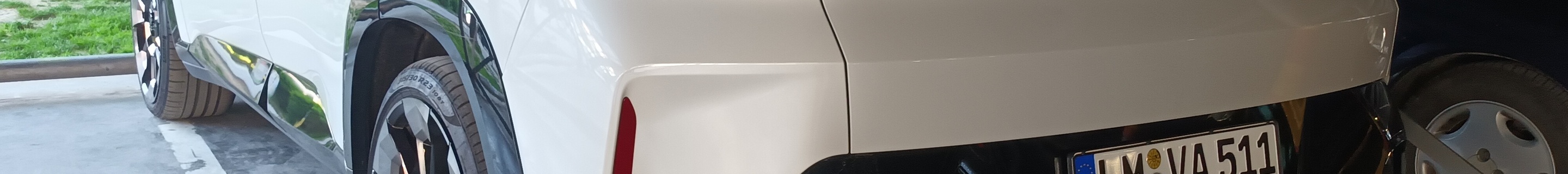 BMW XM G09