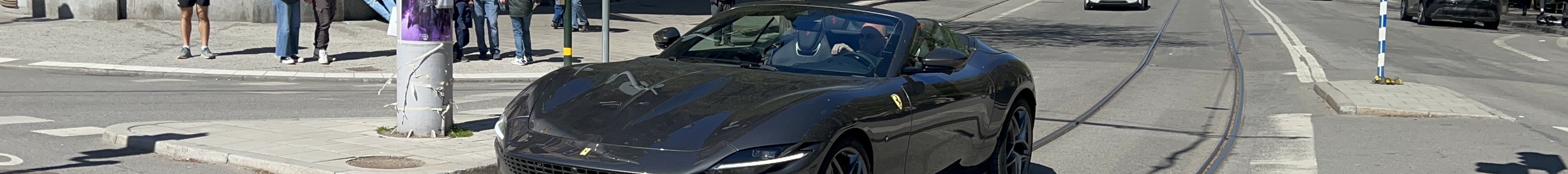 Ferrari Roma Spider