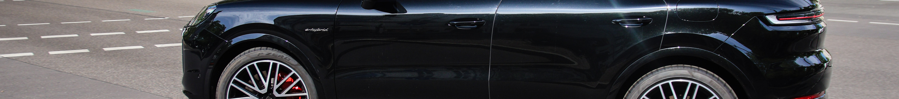 Porsche 9YA Cayenne Turbo E-Hybrid