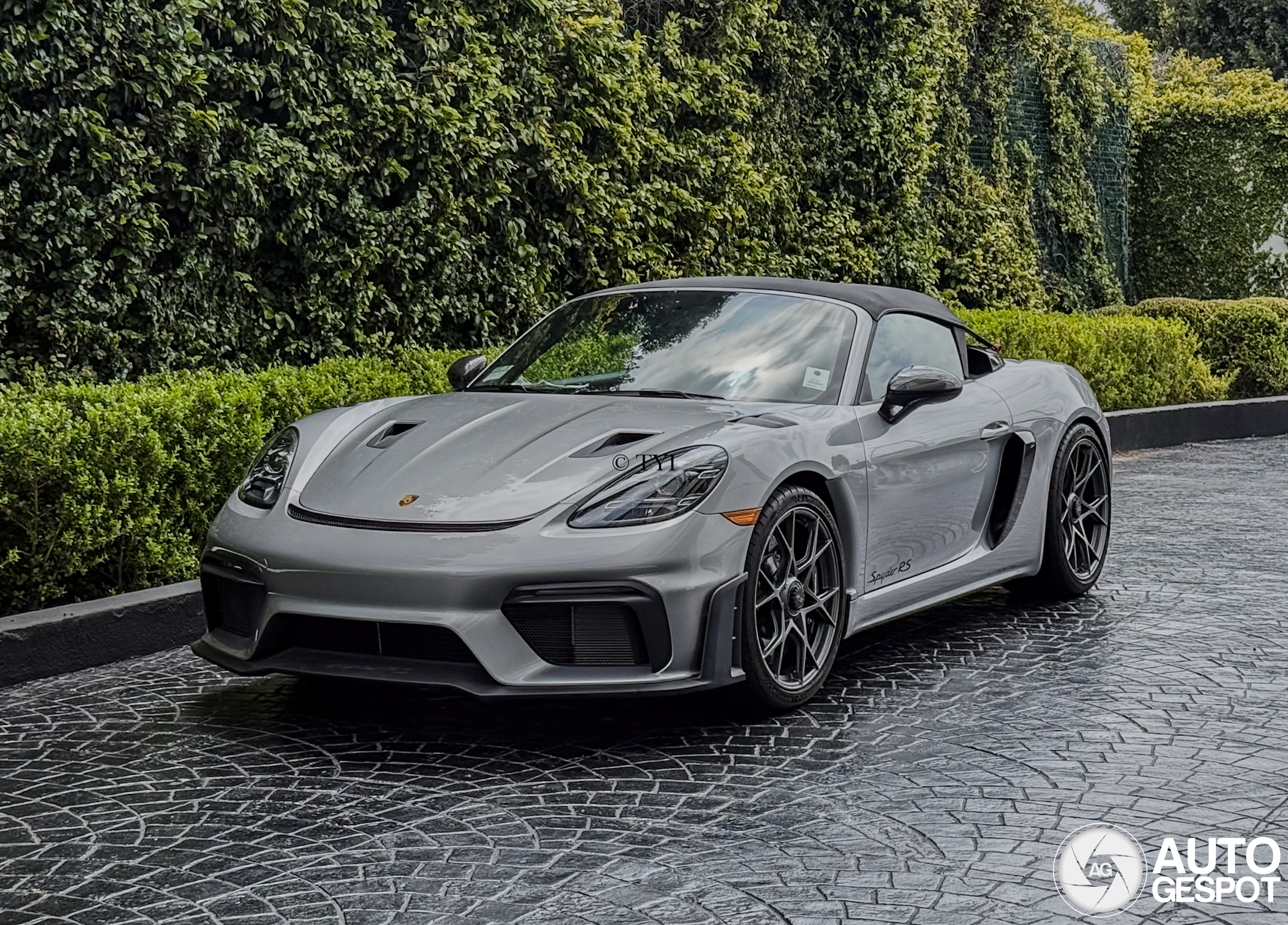 Porsche 718 Spyder RS