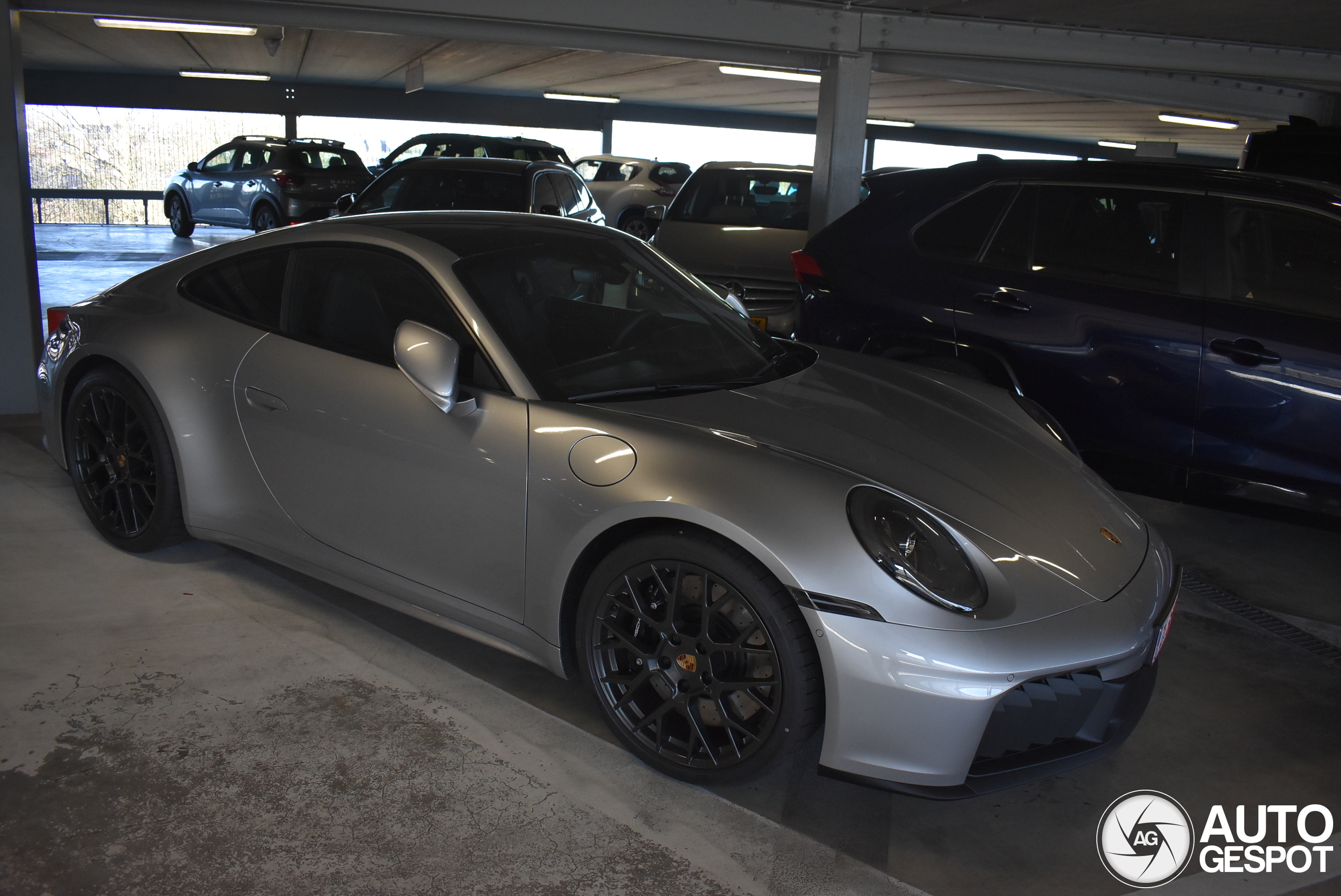 Porsche 992 Carrera 4 GTS MkII