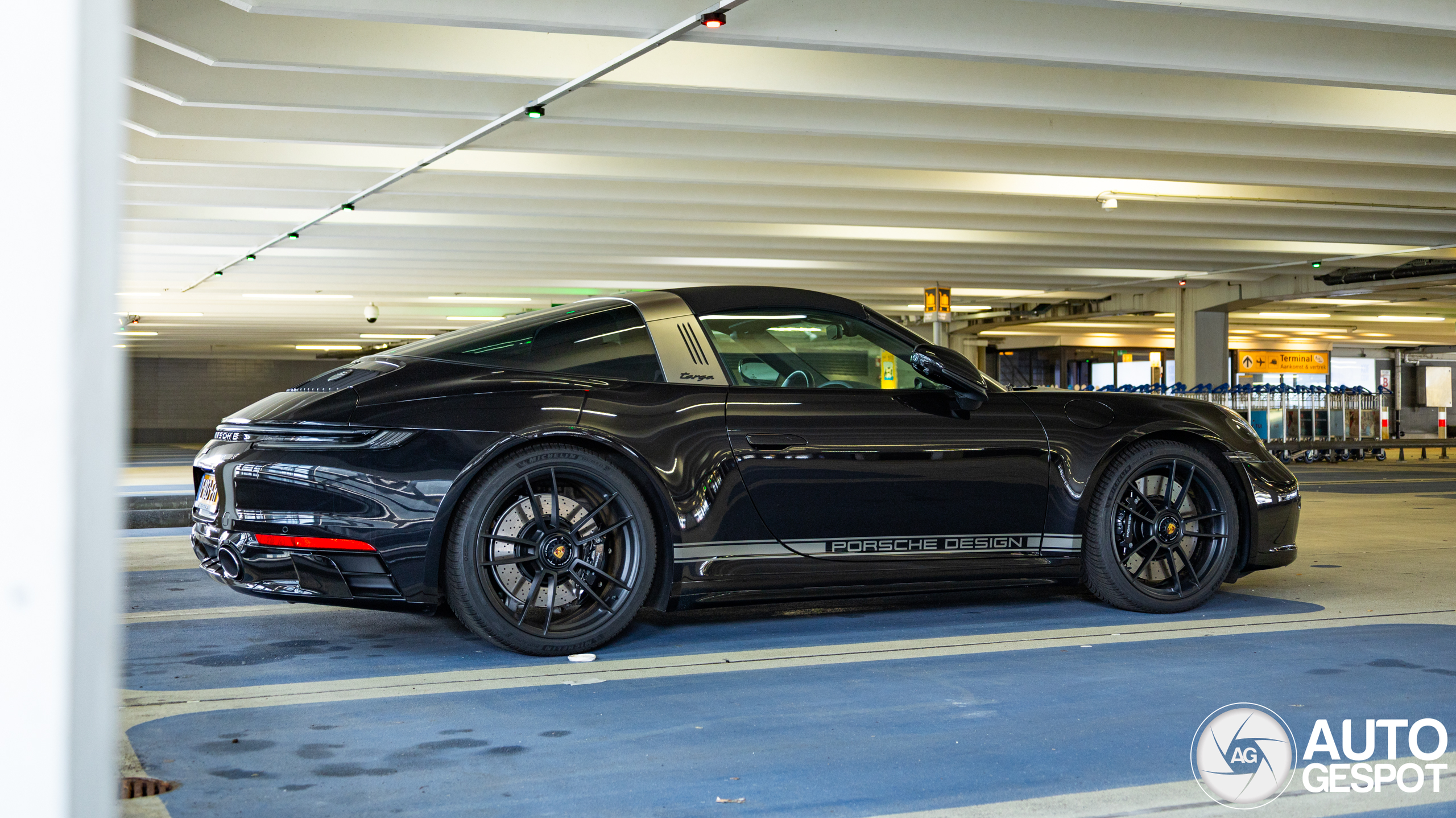 Porsche 992 Targa 4 GTS Edition 50 Years Porsche Design