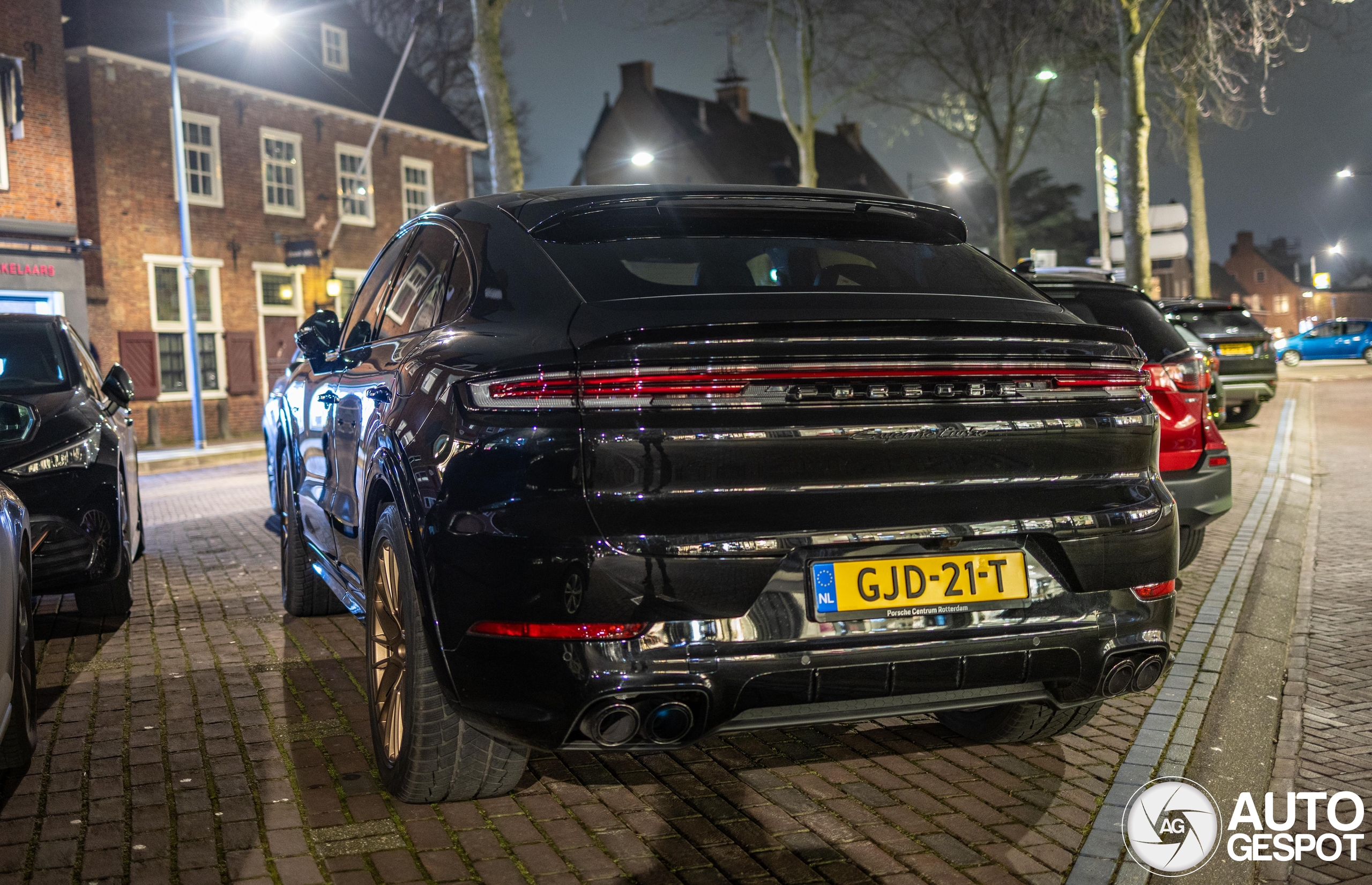 Porsche Cayenne Coupé Turbo E-Hybrid