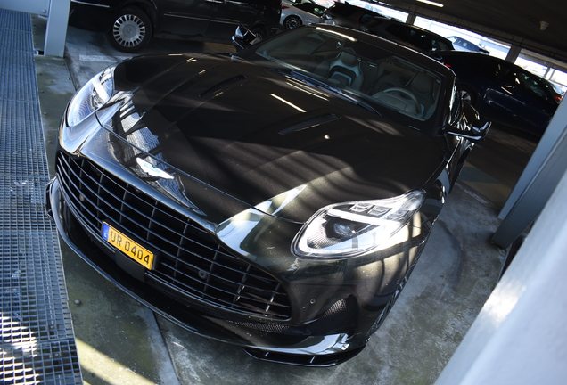 Aston Martin DB12