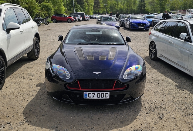 Aston Martin V12 Vantage S