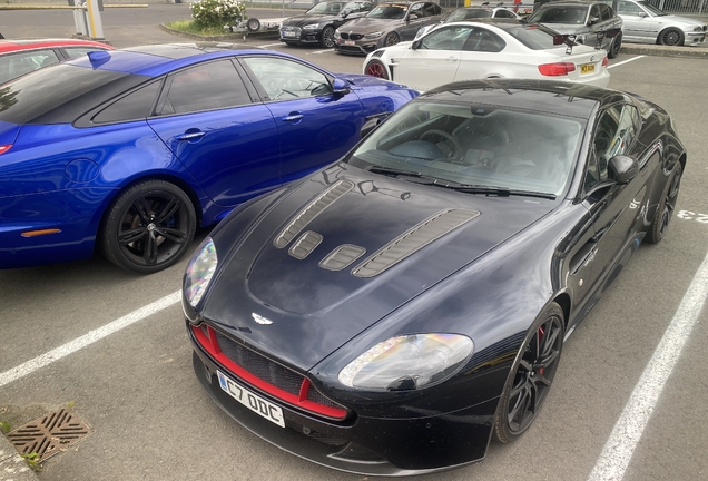 Aston Martin V12 Vantage S
