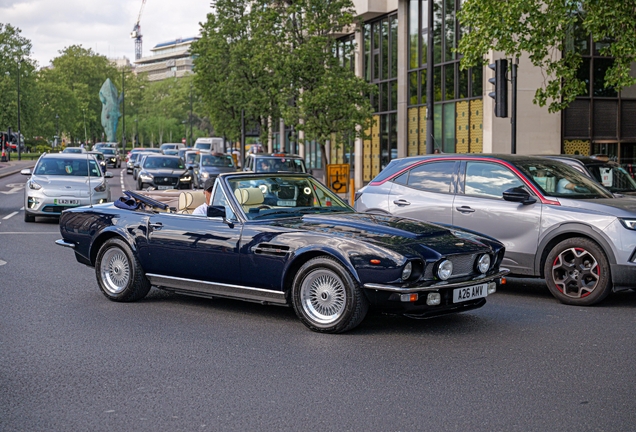 Aston Martin V8 Volante 1979-1989