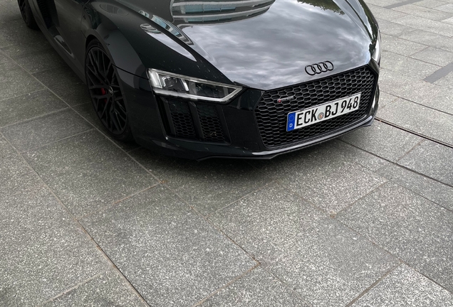 Audi R8 V10 Plus 2015