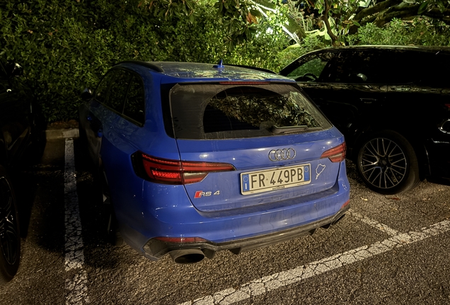 Audi RS4 Avant B9