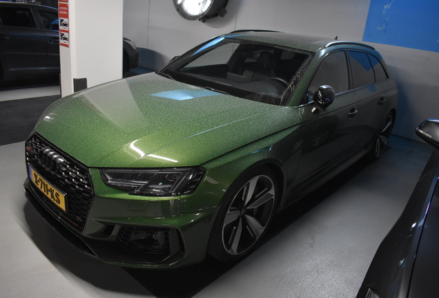 Audi RS4 Avant B9