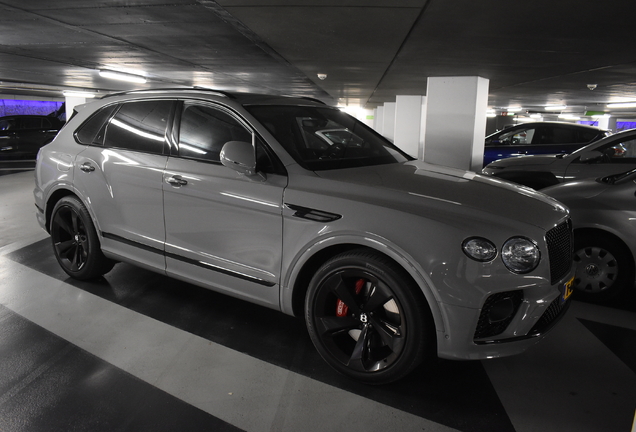 Bentley Bentayga Hybrid 2021
