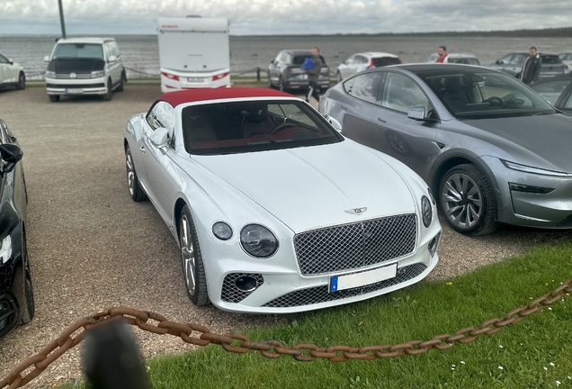 Bentley Continental GTC 2019