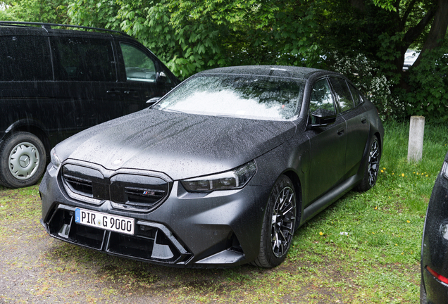 BMW M5 G90