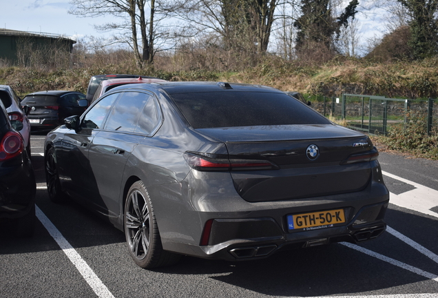 BMW M760e xDrive