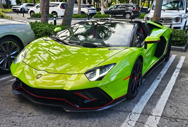 Lamborghini Aventador LP780-4 Ultimae Roadster