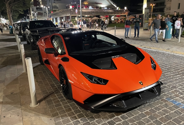 Lamborghini Huracán LP640-2 STO
