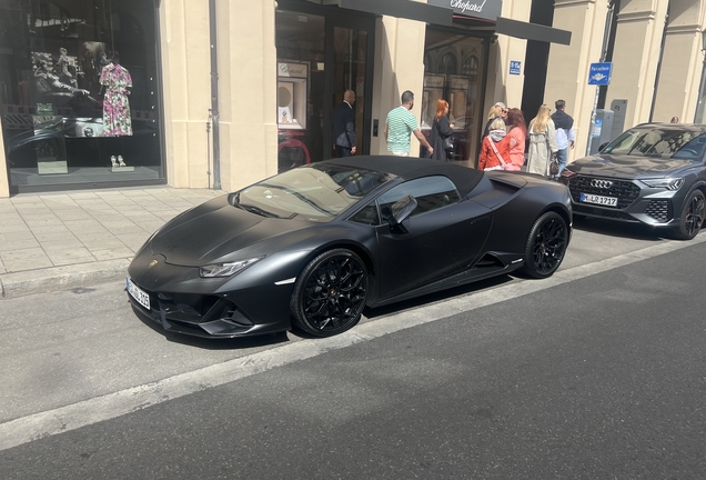 Lamborghini Huracán LP640-4 EVO Spyder
