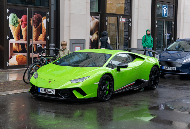 Lamborghini Huracán LP640-4 Performante