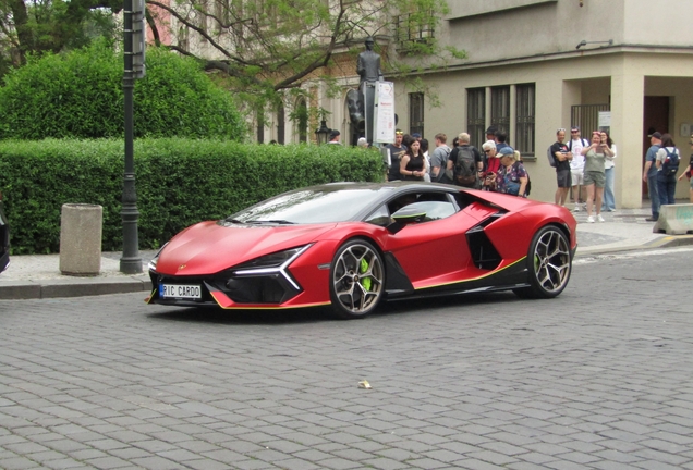 Lamborghini Revuelto