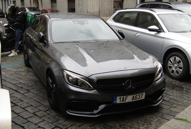Mercedes-AMG C 63 S W205