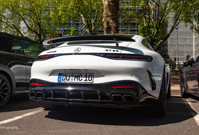 Mercedes-AMG GT 63 C192