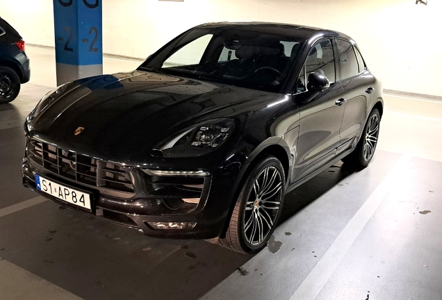 Porsche 95B Macan Turbo