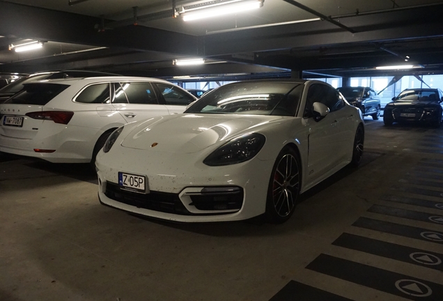 Porsche 971 Panamera GTS MkII