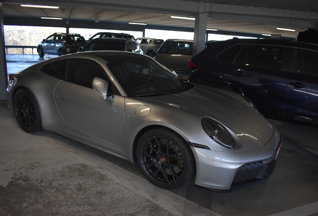 Porsche 992 Carrera 4 GTS MkII