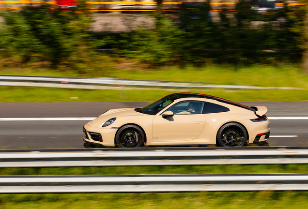 Porsche 992 Carrera 4S MkI