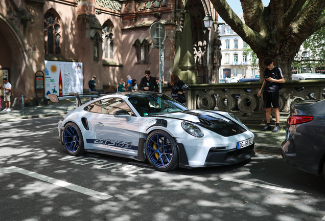 Porsche 992 GT3 RS Weissach Package