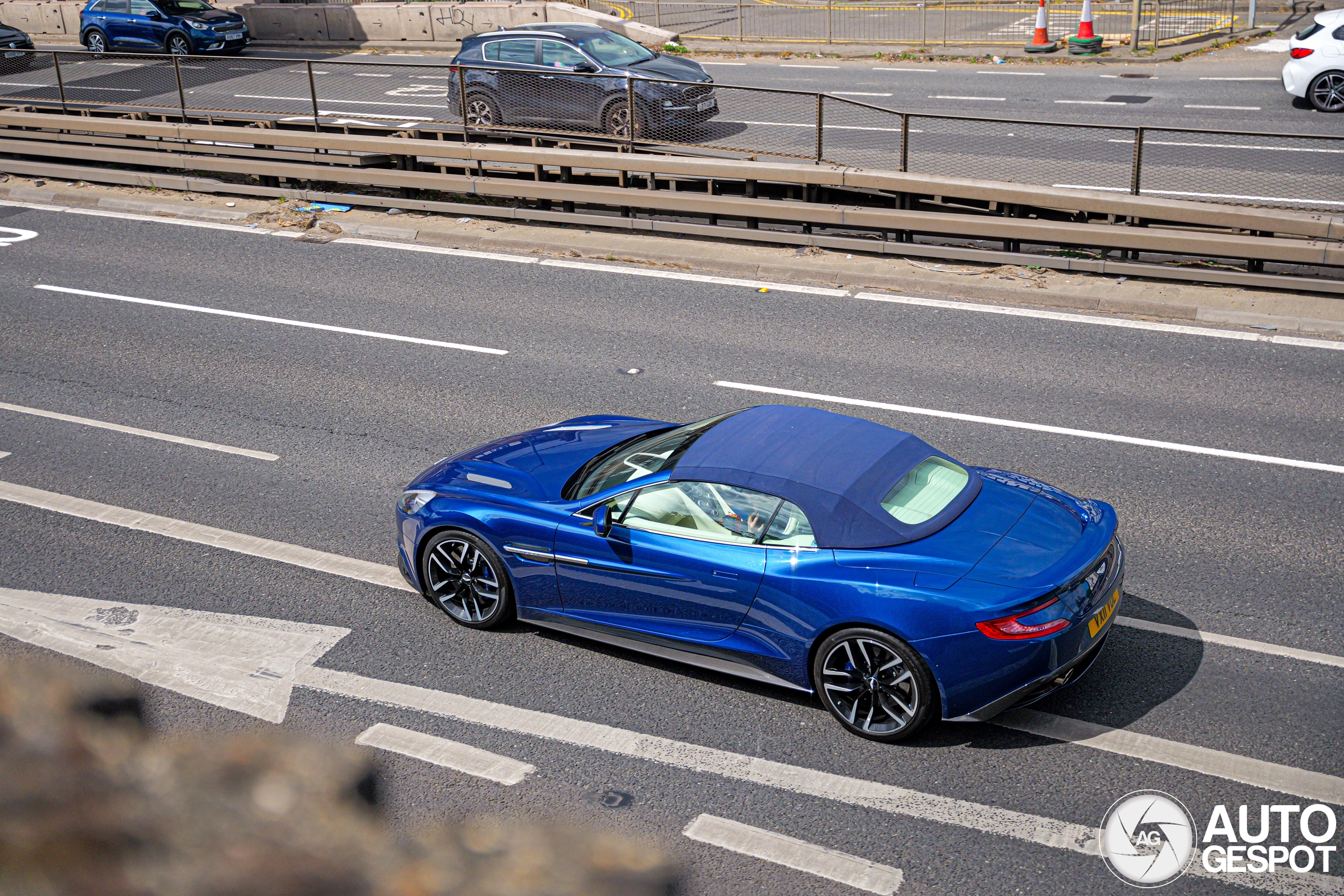 Aston Martin Vanquish Volante