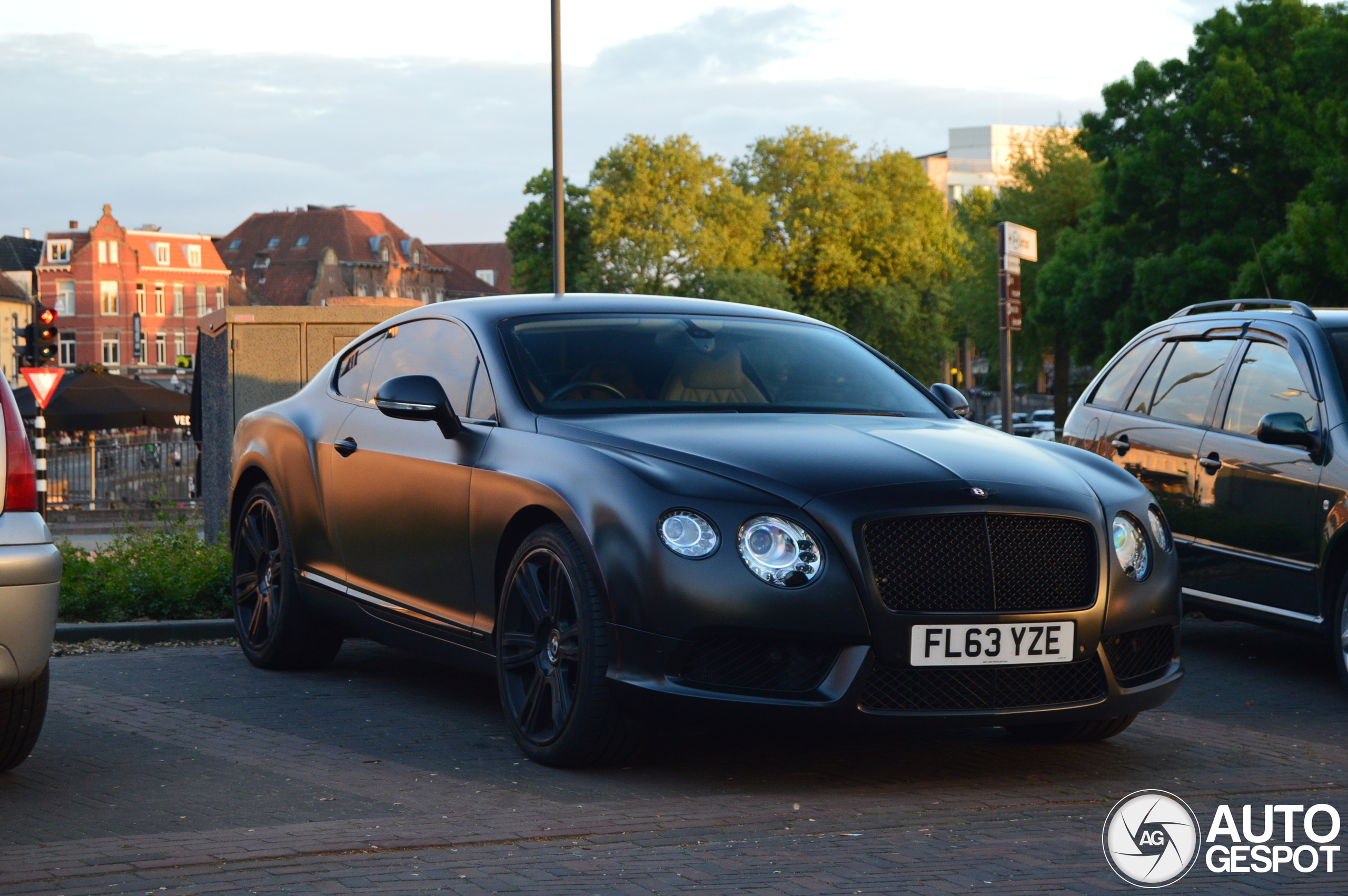 Bentley Continental GT V8