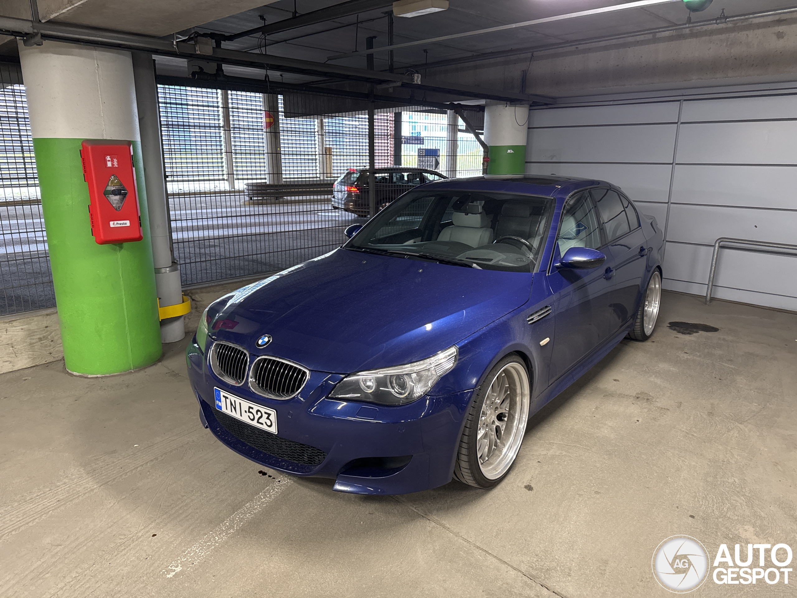 BMW M5 E60 2005
