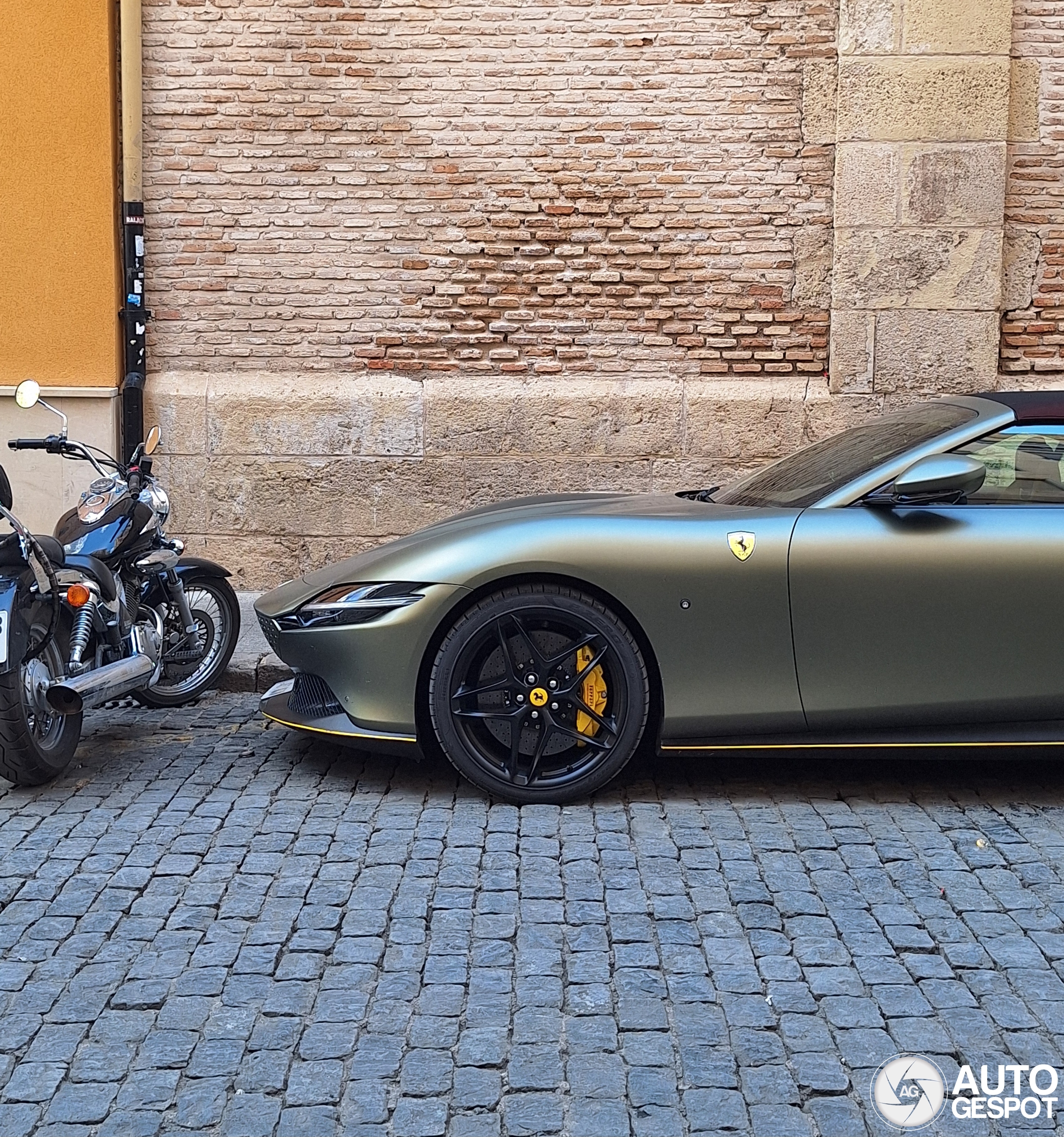 Ferrari Roma Spider