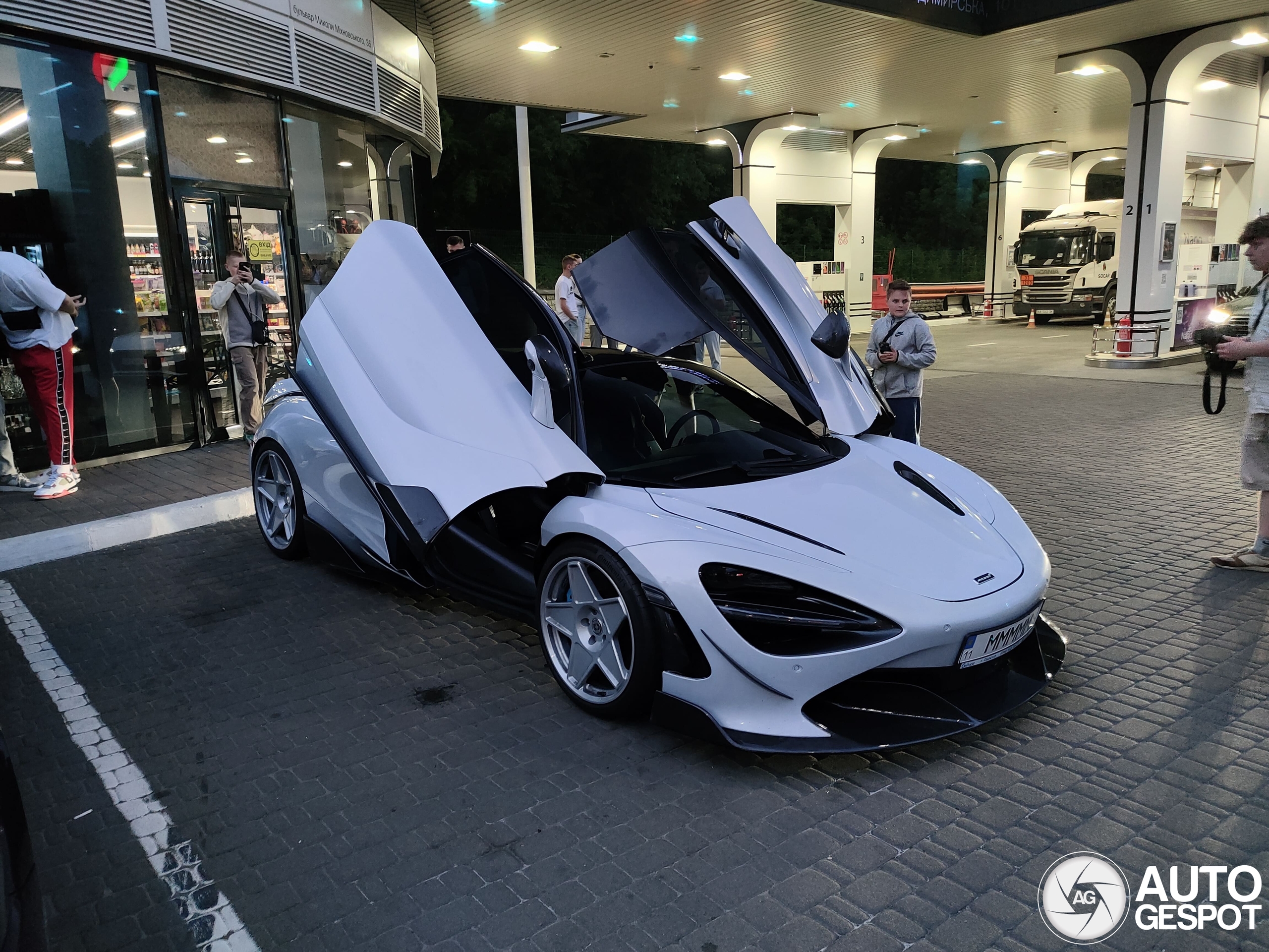 McLaren 720S RYFT
