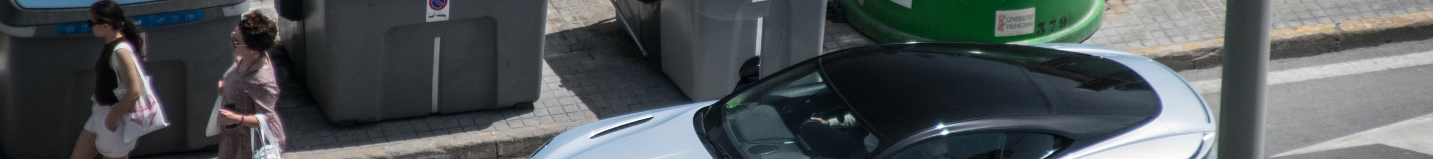 Aston Martin DB11 V8