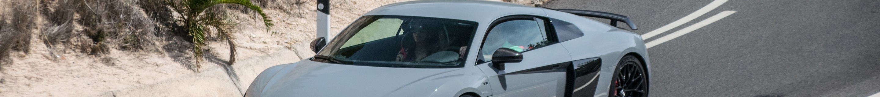 Audi R8 V10 Plus 2015