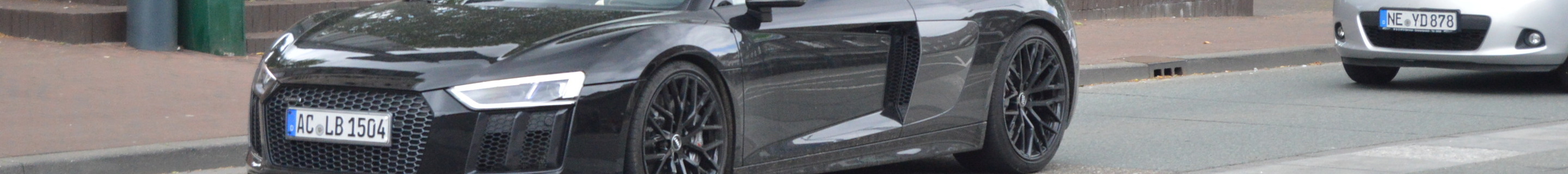 Audi R8 V10 Spyder 2016