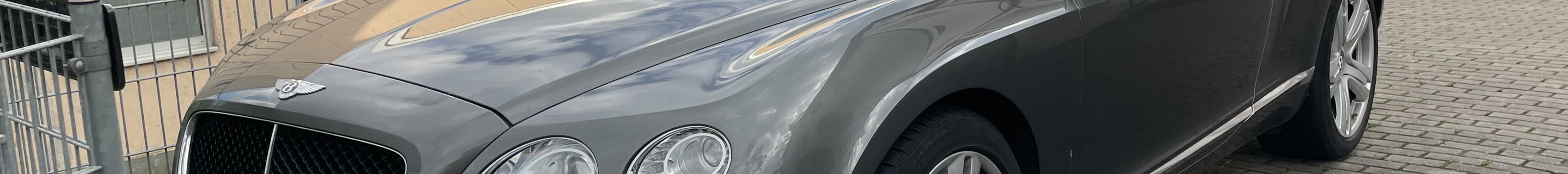 Bentley Continental GT V8