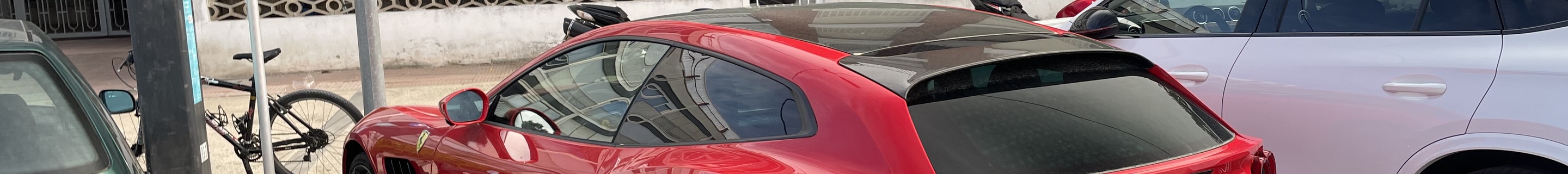 Ferrari GTC4Lusso