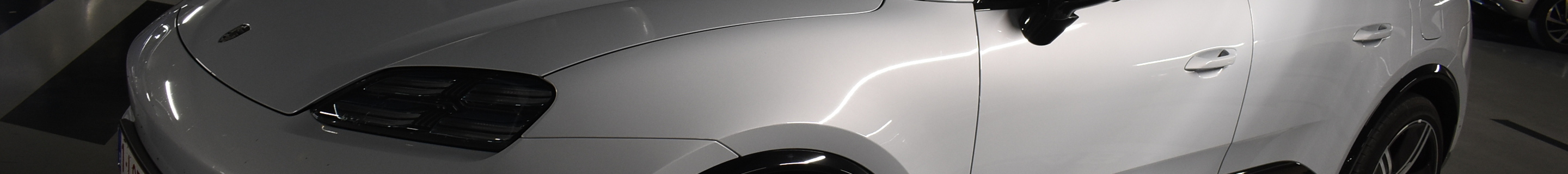Porsche Macan EV Turbo